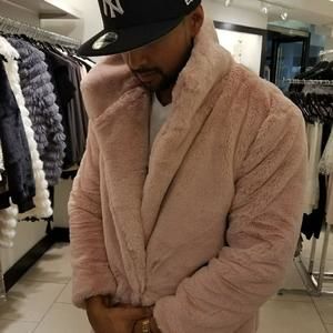 Meet your Posher, Roberto